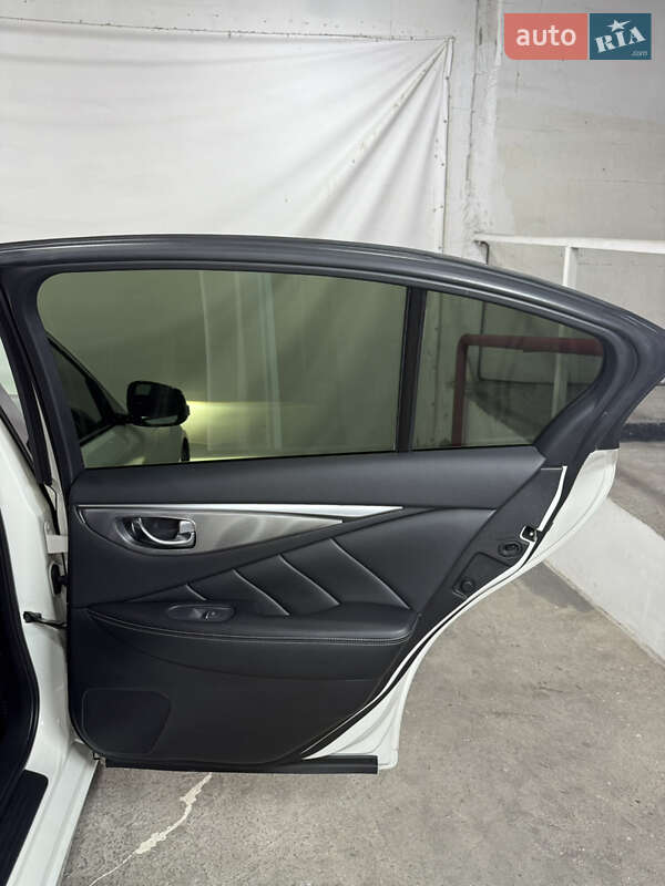 Седан Infiniti Q50 2016 в Одессе фото 22 Седан Infiniti Q50 2016 в Одессе