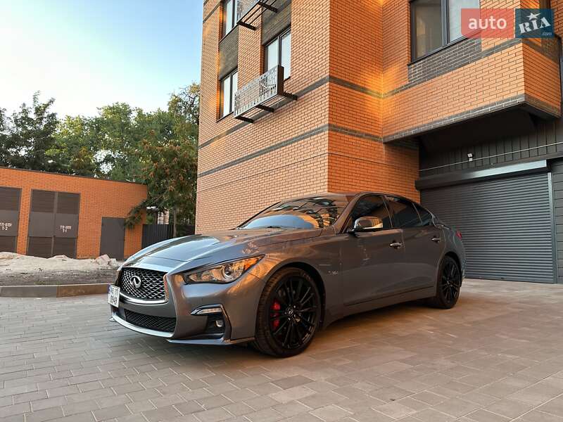 Седан Infiniti Q50 2017 в Дніпрі