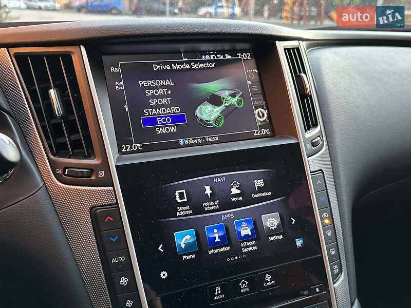 Седан Infiniti Q50 2017 в Дніпрі