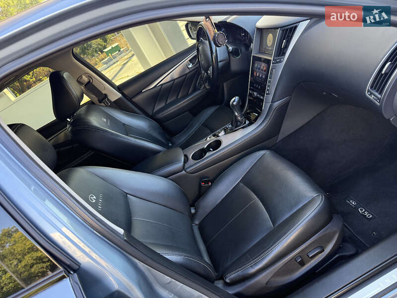 Седан Infiniti Q50 2013 в Одесі
