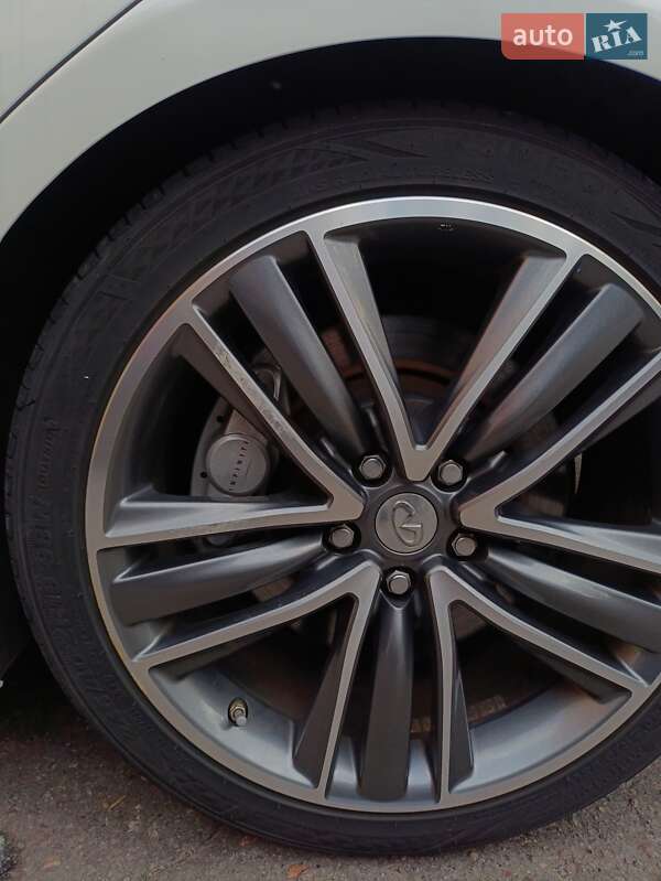 Седан Infiniti Q50 2017 в Києві