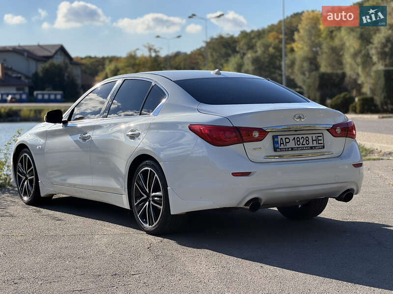 Седан Infiniti Q50 2016 в Дніпрі