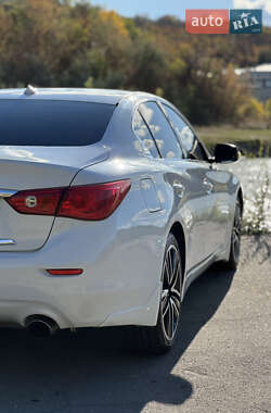 Седан Infiniti Q50 2016 в 