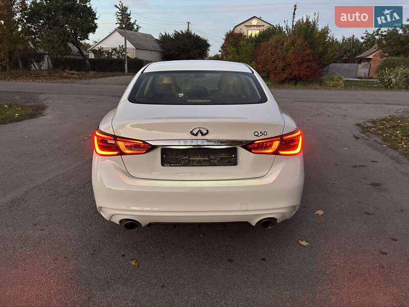 Седан Infiniti Q50 2019 в Краснограді