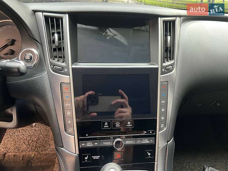 Седан Infiniti Q50 2015 в Харькове фото 14 Седан Infiniti Q50 2015 в Харькове