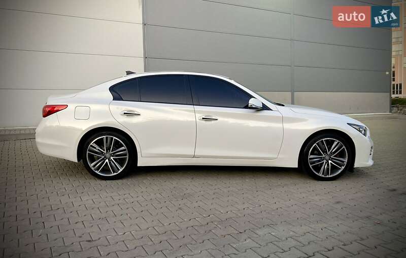 Седан Infiniti Q50 2014 в Киеве фото 3 Седан Infiniti Q50 2014 в Киеве