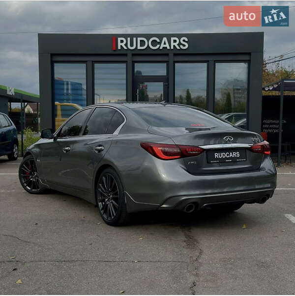 Седан Infiniti Q50 2017 в Кременчуге