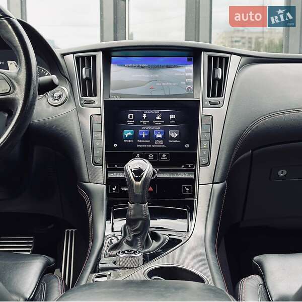 Седан Infiniti Q50 2017 в Кременчуге