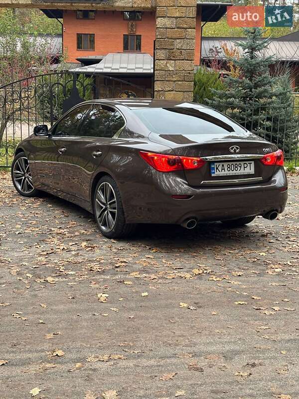Седан Infiniti Q50 2014 в Киеве
