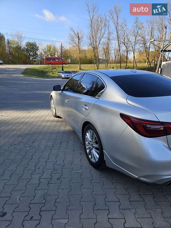 Седан Infiniti Q50 2017 в Деражні