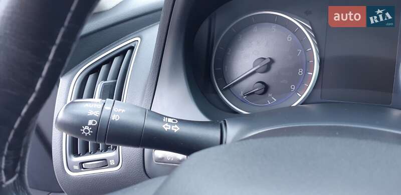 Седан Infiniti Q50 2017 в Вінниці