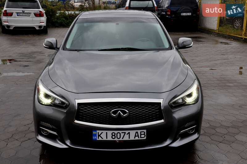 Седан Infiniti Q50 2015 в Львове