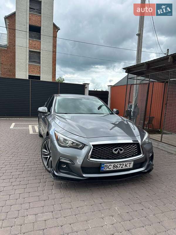 Седан Infiniti Q50 2015 в Львове