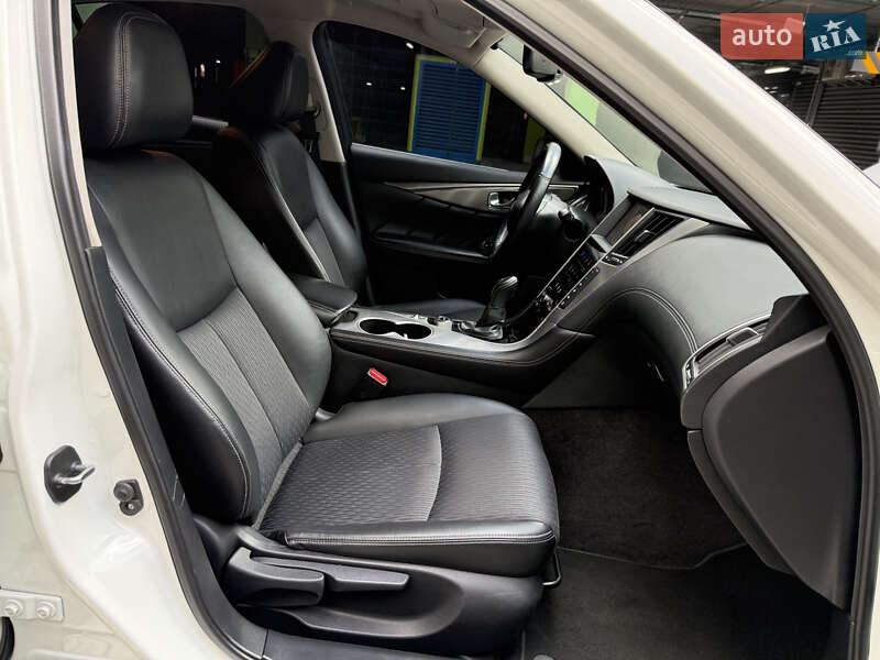 Седан Infiniti Q50 2018 в Киеве фото 11 Седан Infiniti Q50 2018 в Киеве