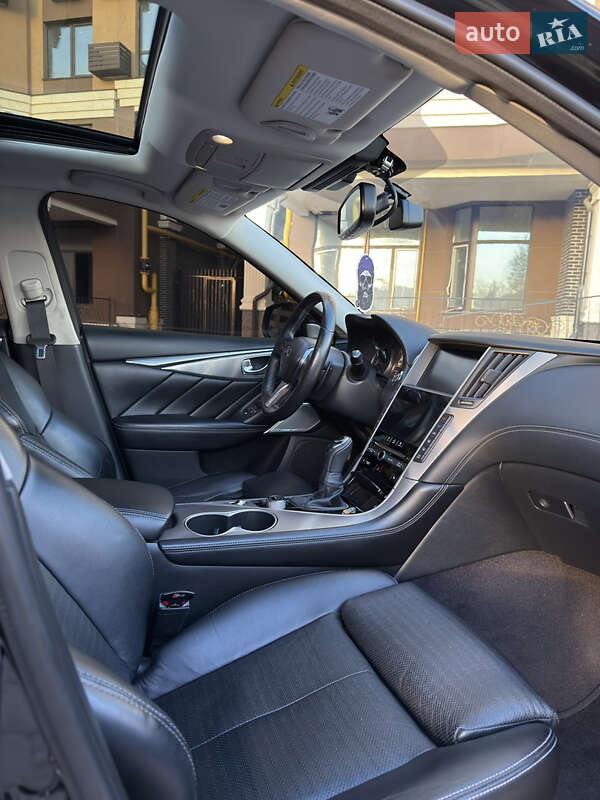 Седан Infiniti Q50 2019 в Киеве