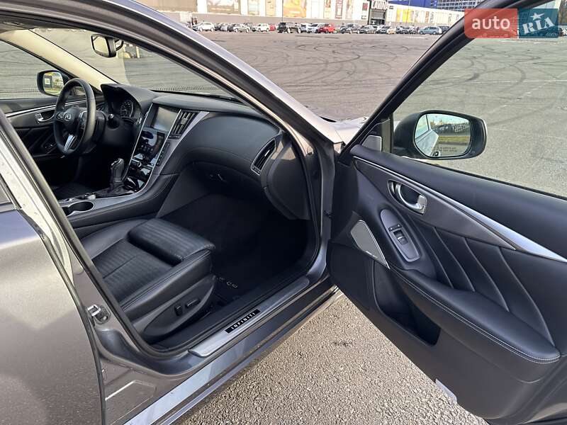 Седан Infiniti Q50 2017 в Киеве фото 26 Седан Infiniti Q50 2017 в Киеве