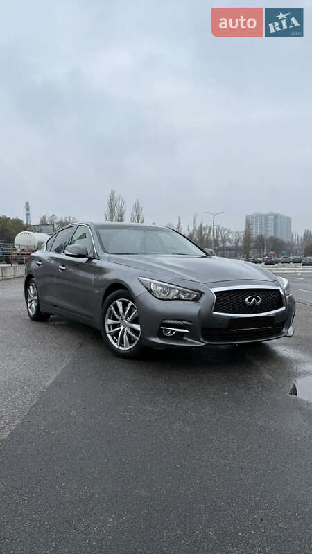 Infiniti Q50 2016