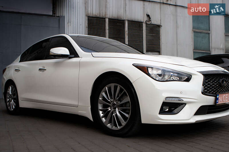 Седан Infiniti Q50 2020 в Львове