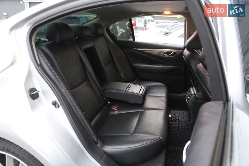 Седан Infiniti Q50 2017 в Києві