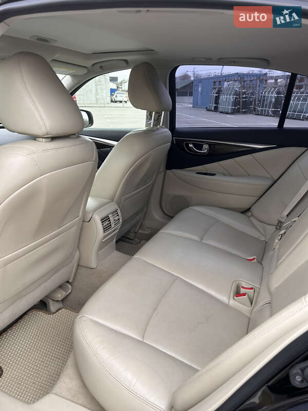 Седан Infiniti Q50 2016 в Ирпене фото 22 Седан Infiniti Q50 2016 в Ирпене