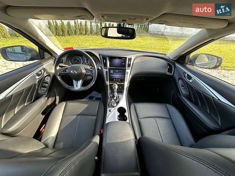 Седан Infiniti Q50 2019 в Луцке
