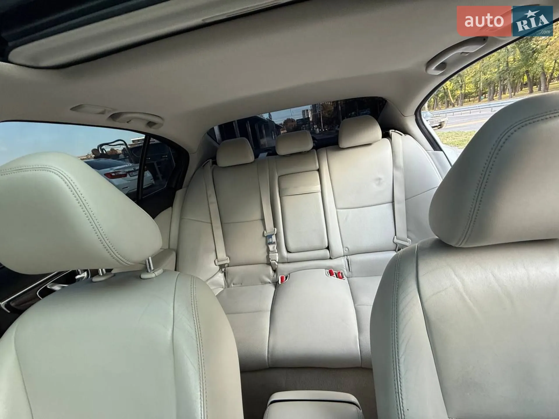 2015 Infiniti Q50 - мініатюра 4