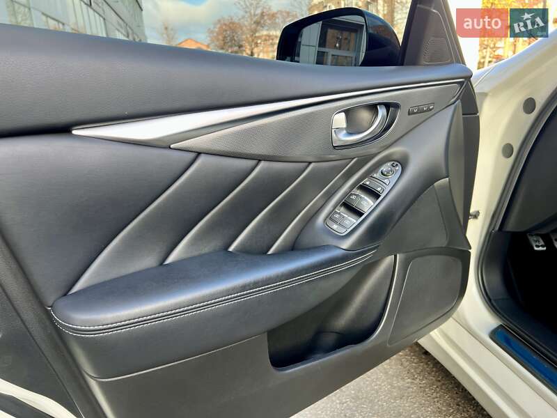 Седан Infiniti Q50 2016 в Харькове фото 17 Седан Infiniti Q50 2016 в Харькове