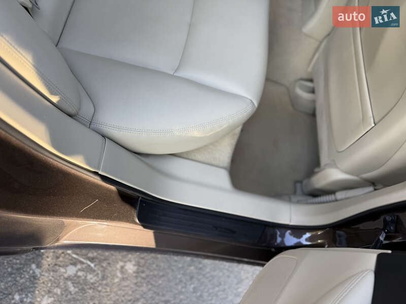 Седан Infiniti Q50 2016 в Одесі