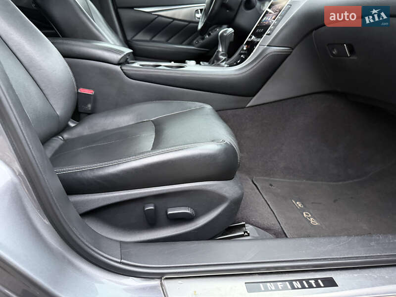 Седан Infiniti Q50 2016 в Киеве