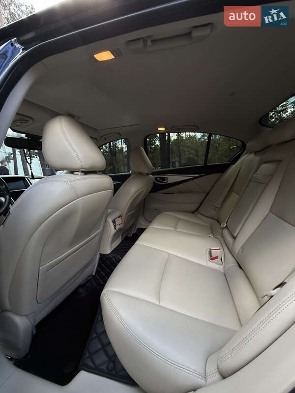 Седан Infiniti Q50 2019 в Києві