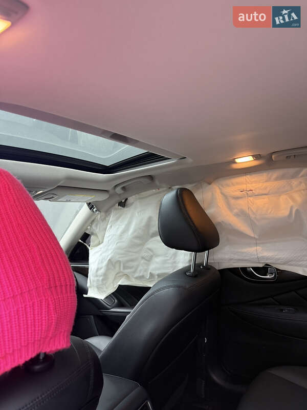 Седан Infiniti Q50 2017 в Ивано-Франковске