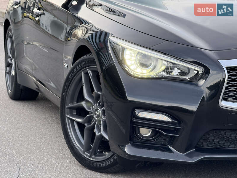 Седан Infiniti Q50 2016 в Киеве