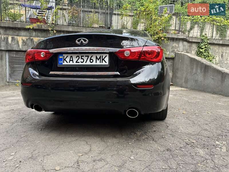 Седан Infiniti Q50 2015 в Києві