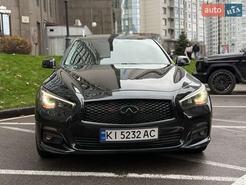 Седан Infiniti Q50 2014 в Киеве