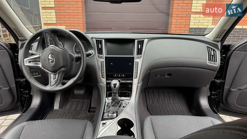 Седан Infiniti Q50 2021 в Киеве
