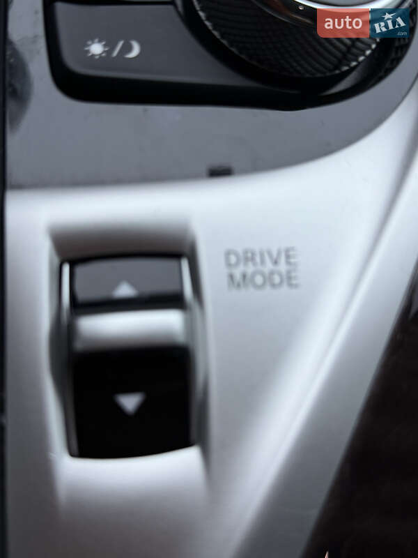 Седан Infiniti Q50 2019 в Киеве фото 65 Седан Infiniti Q50 2019 в Киеве