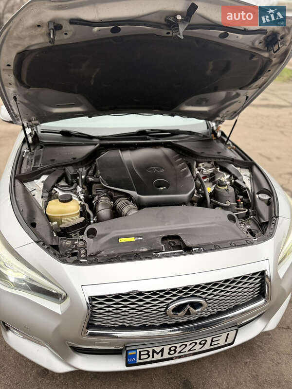 Седан Infiniti Q50 2014 в Конотопе