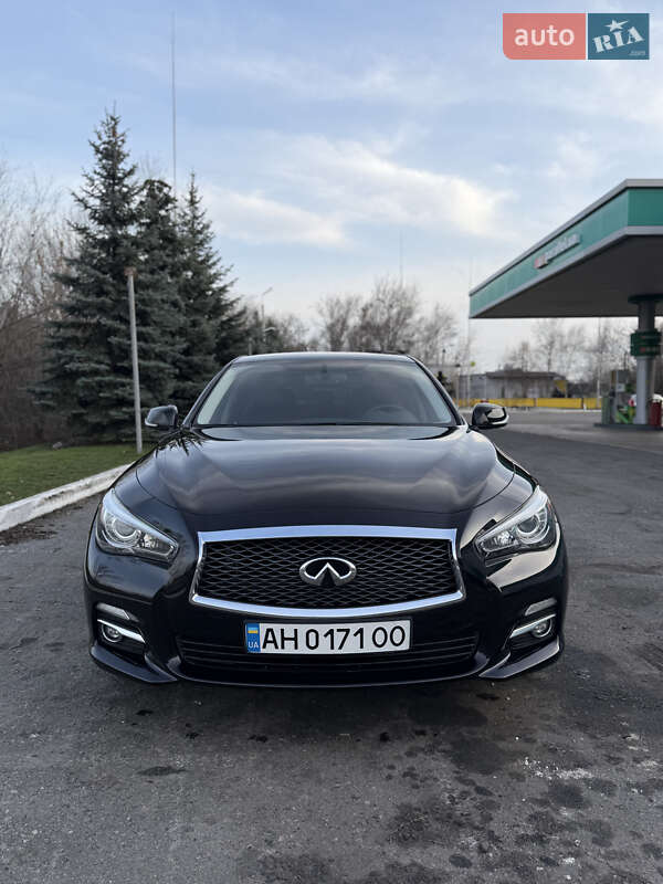 Infiniti Q50 2015
