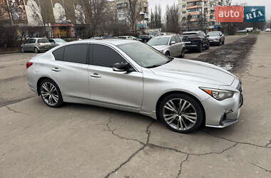 Седан Infiniti Q50 2015 в Киеве