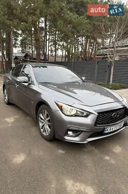 Седан Infiniti Q50 2015 в Киеве