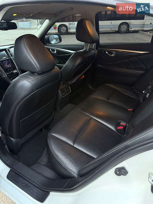 Седан Infiniti Q50 2014 в Львові фото 8 Седан Infiniti Q50 2014 в Львові