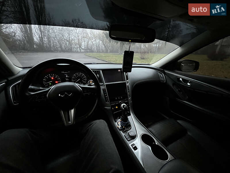 Седан Infiniti Q50 2018 в Житомирі