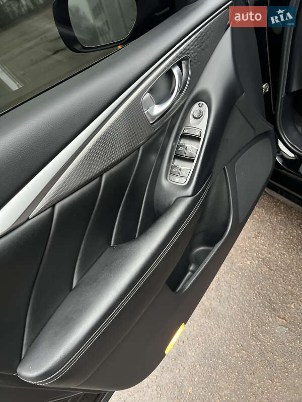 Седан Infiniti Q50 2018 в Житомирі