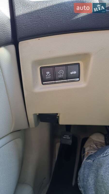 Седан Infiniti Q50 2016 в Києві