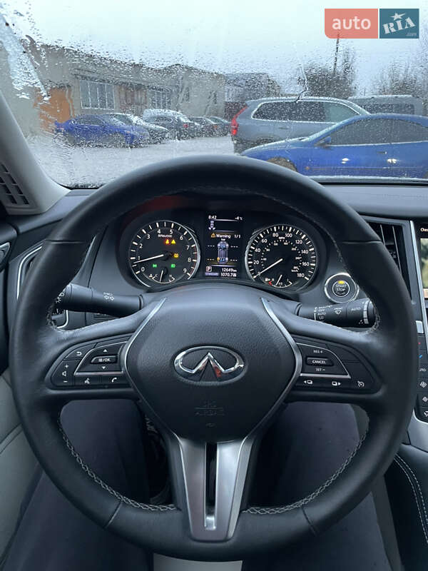 Седан Infiniti Q50 2019 в Луцьку