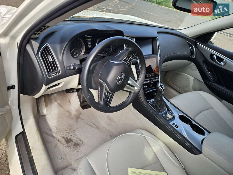 Седан Infiniti Q50 2019 в Луцьку