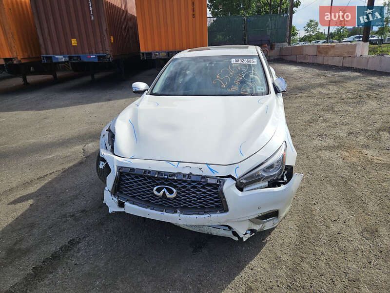 Седан Infiniti Q50 2019 в Луцьку