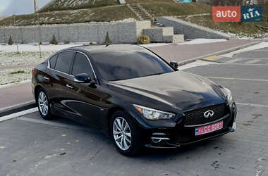 Седан Infiniti Q50 2016 в Мостиске