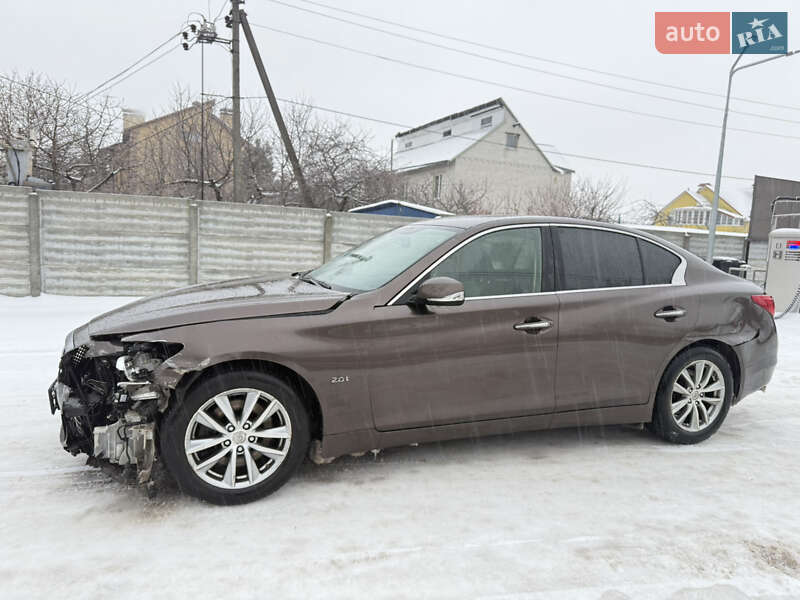 Седан Infiniti Q50 2016 в Киеве