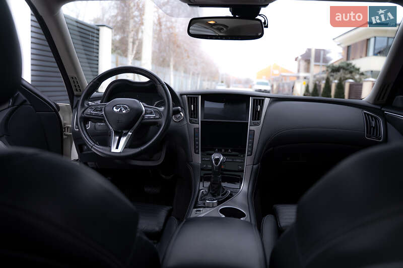 Седан Infiniti Q50 2018 в Полтаве